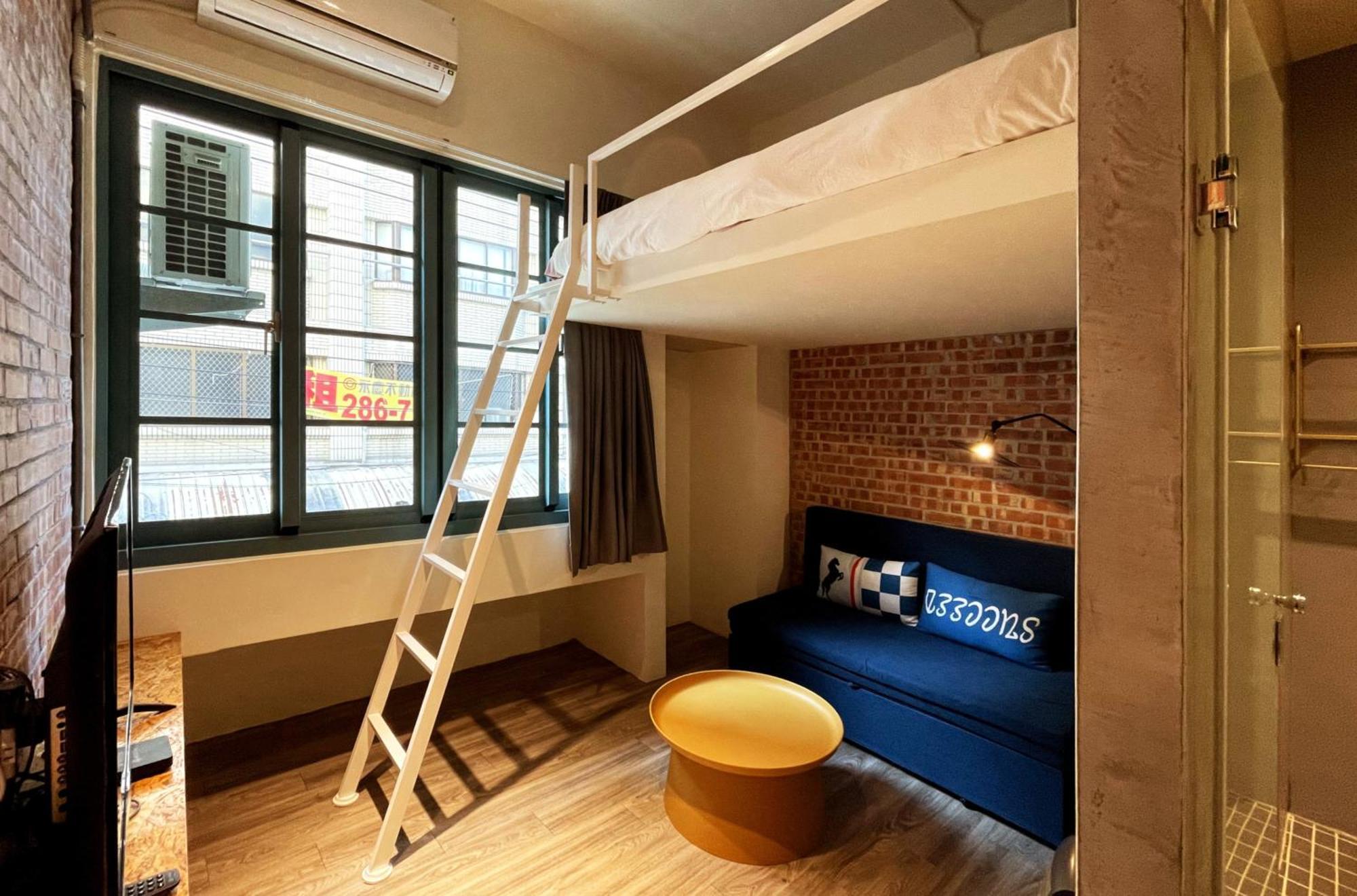 Funtime Hostel Chiayi Exterior foto